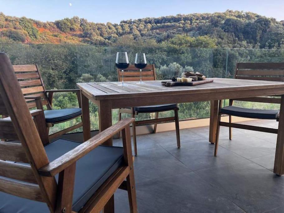 Ek Ornelakis, Luxury Country House With Jacuzzi Chania  Exteriér fotografie